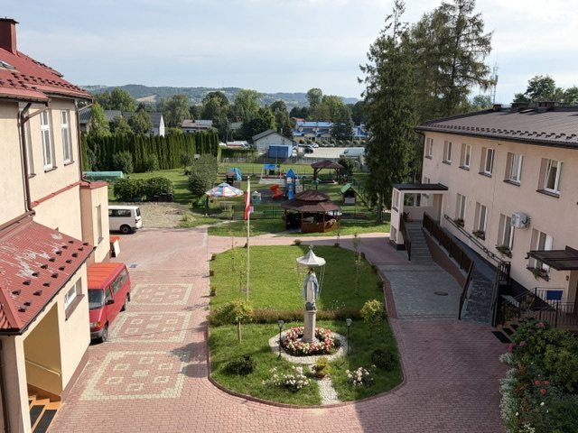 PRZEDSZKOLE NIEPUBLICZNE SIÓSTR FELICJANEK IM. ŚWIĘTEJ RODZINY W NOWYM SĄCZU – zdjęcie 7